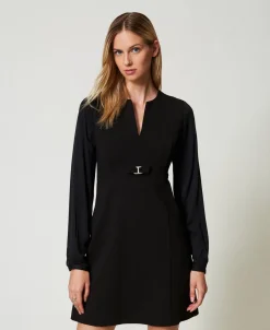 Kurzes Kleid Mit Schleife Und Oval T