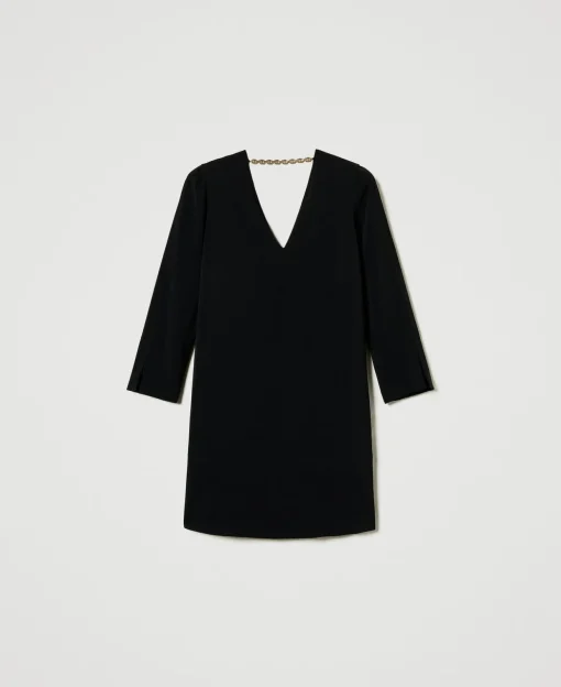 Kurzes Kleid Mit Volant Und „Oval T“-Kettchen