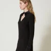 Kurzes Kreppkleid Mit Satindetails