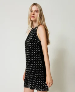 Kurzes Neckholderkleid Aus Besticktem Samt