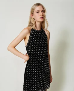 Kurzes Neckholderkleid Aus Besticktem Samt