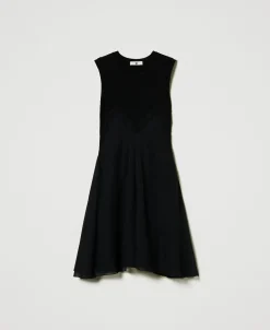 Kurzes Strickkleid Mit Georgette