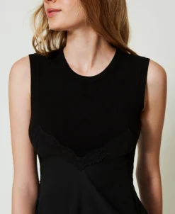 Kurzes Strickkleid Mit Georgette