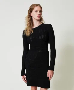 Kurzes Strickkleid Mit Mustermix