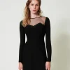 Kurzes Strickkleid Mit Tüll Und Stickerei