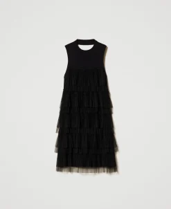 Kurzes Strickkleid Mit Tüllvolants