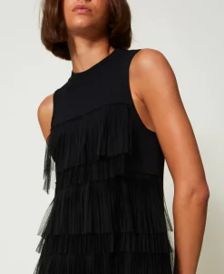 Kurzes Strickkleid Mit Tüllvolants