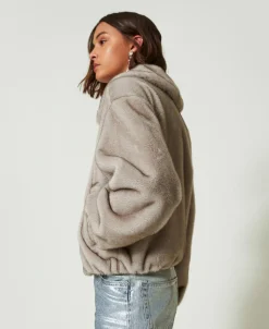 Kurzjacke Aus Fellimitat