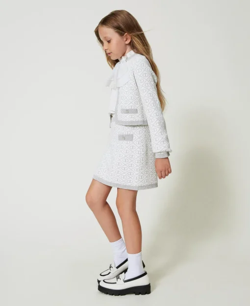 Kurzjacke Aus Jacquard-Strick Mit Oval Ts