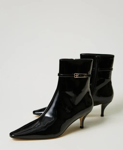 Lackstiefelette Mit Riemchen