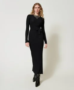 Maxikleid Im Rippenstrick Mit Cut-out