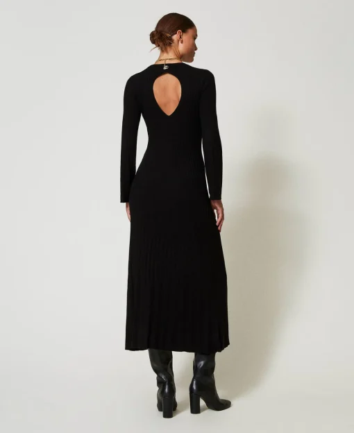 Maxi-Strickkleid Mit Rippenmuster Und Cut-out