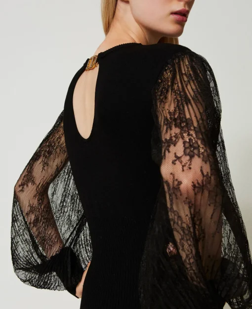 Midikleid Aus Gestrick Und Spitze