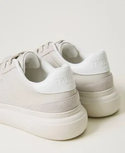 Perforierter Sneaker Mit Logo