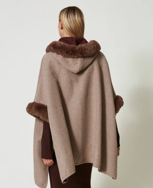 Poncho Aus Tuch Und Pelzimitat