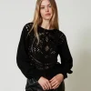 Pullover Aus Wollmischung Mit Häkelarbeit
