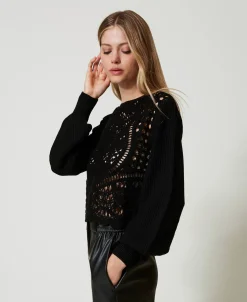 Pullover Aus Wollmischung Mit Häkelarbeit