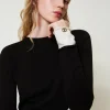 Pullover Mit Kontrastdetails Und Oval Ts
