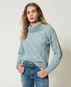 Pullover Mit Zopfmuster Und Maxikragen