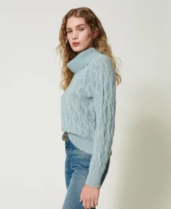 Pullover Mit Zopfmuster Und Maxikragen