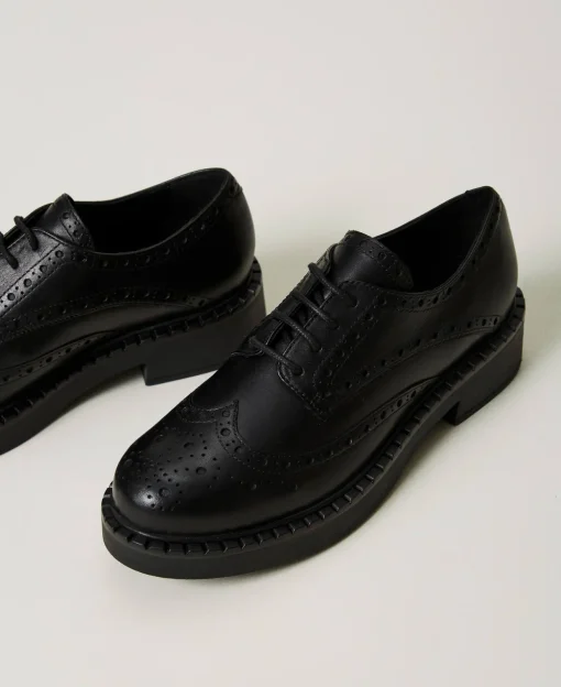 Schnürschuh Aus Leder
