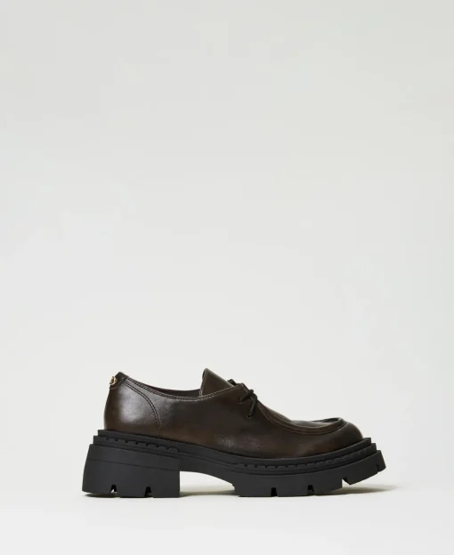 Schnürschuh Mit Oval T