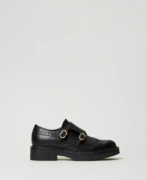 Schuhe Aus Leder Mit Riemchen