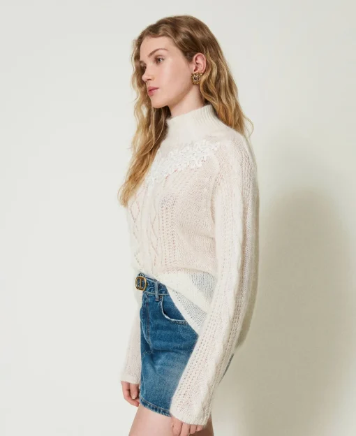 Stehkragenpullover Aus Wolle Und Mohair Mit Spitze