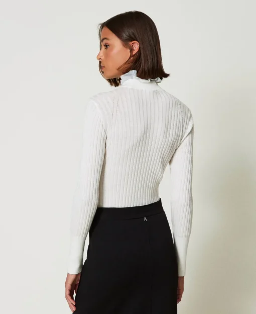 Stehkragenpullover Mit Perlchen