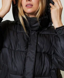 Steppjacke Aus Nylonjacquard Mit Streifen