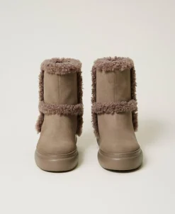 Stiefelette Mit Details Aus Pelzimitat