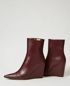Stiefelette Mit Keilsohle Und Logoplakette