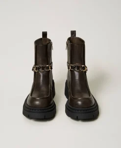 Stiefelette Mit „Oval T“-Ziertrense