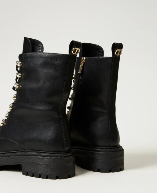 Stiefelette Mit Wanderschuhschnürung Mit Perlen