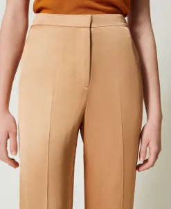 Straight-Leg-Hose Aus Satin