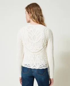 Strickjacke Aus Wollmischung Mit Häkelarbeit