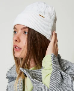 Strickmütze Mit Zopfmuster