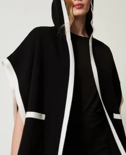 Strickponcho Mit Taschen
