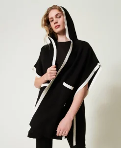 Strickponcho Mit Taschen