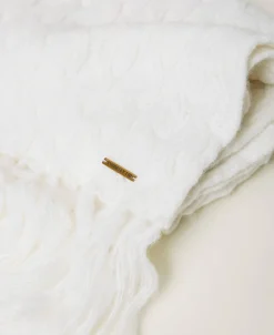 Strickschal Mit Zopfmuster