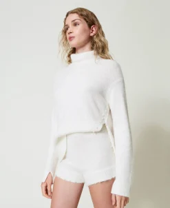 Strickshorts Aus Angoramischung Mit Perlen