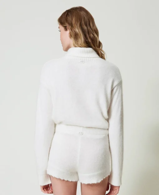 Strickshorts Aus Angoramischung Mit Perlen
