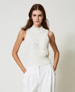 Stricktop Mit Rippen Und Zöpfen