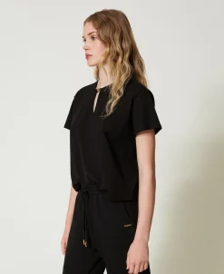 T-Shirt Mit Herzförmiger Schließe